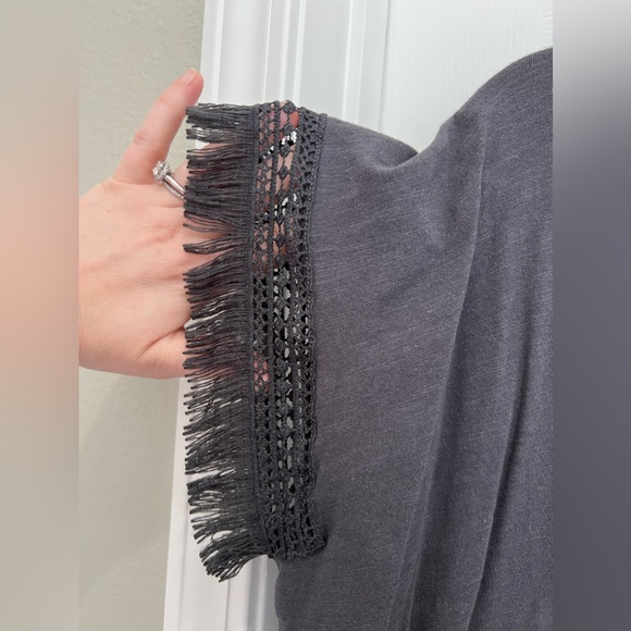 WOMENS LOFT GREY COLORED SHIRT, size Large with cute sleeves - Picture 2 of 4